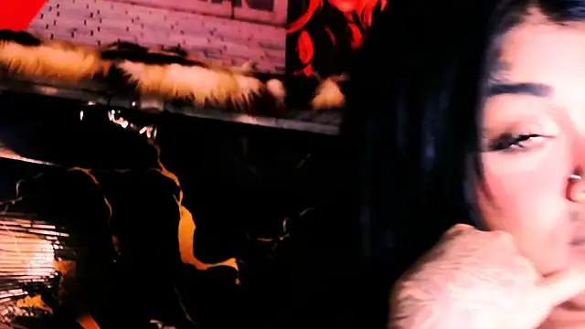 indian_dreamgirl: онлайн-секс-чат