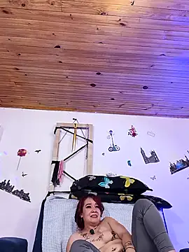 keila_j: онлайн-секс-чат