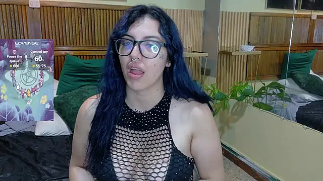 Chatroom XXX en direct de Eli666uwu