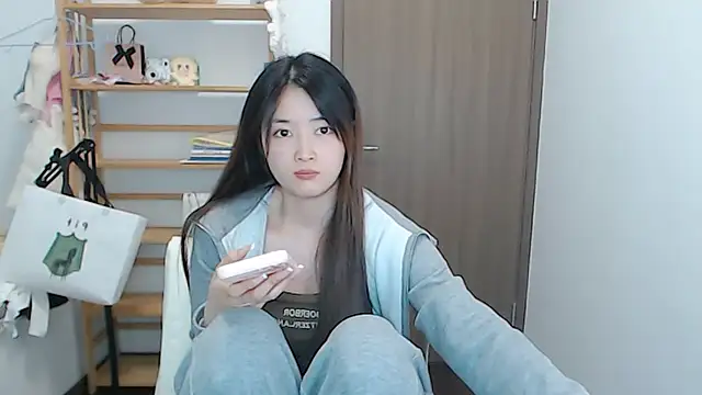 Mimi-cnbaby's Live XXX Chat