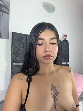 Natasharuso 即時 XXX 聊天