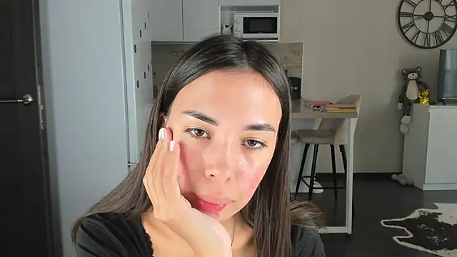 nilliluv: онлайн-секс-чат