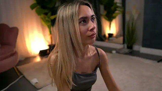 AishleyBee – Naživo XXX chat