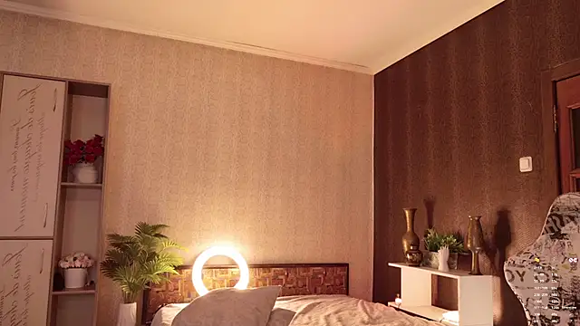 Hello_LishaのライブXXXチャット