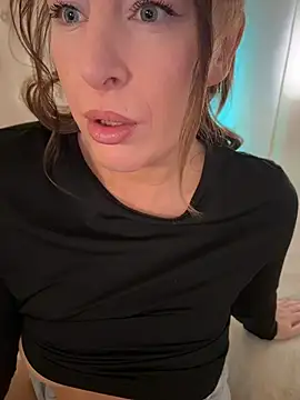 ChristinaSiemone Live XXX-chat