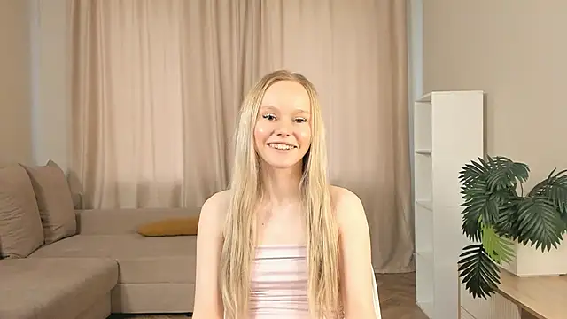 MadieTrajillo's Webcam Show