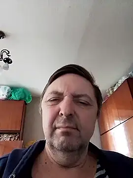 Show modela Pokaz2020 na web-kameri