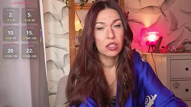 ReginaFoXXXy's Live XXX Chat