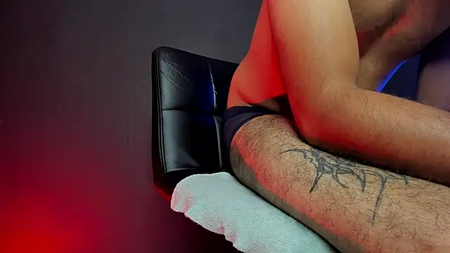 Boss_Domiinator – Naživo XXX chat