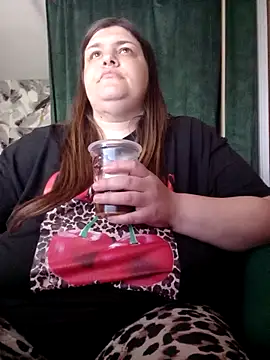 IONY_ROYAL_1111's Live XXX Chat