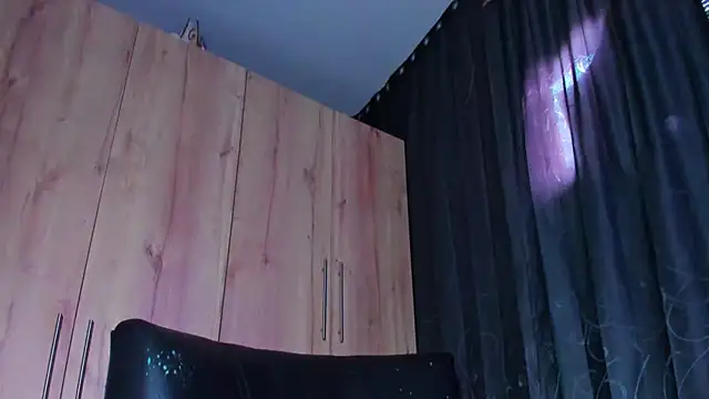 RobertaxGutierrez's Webcam Show