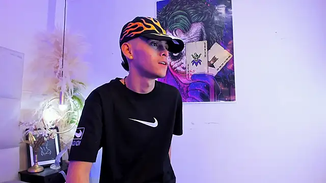 your_d0ll1 Chat XXX in diretta