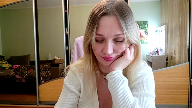 Hotty_Evochka: απευθείας συνομιλία ΧΧΧ