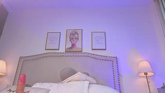 Megan_Lim Chat XXX in diretta