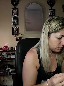 Czat XXX na żywo – NikkiBlisss