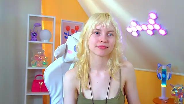 Chatroom XXX en direct de HannahHollis