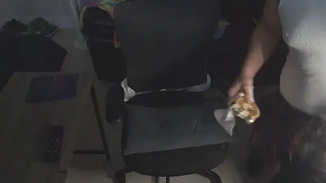 Zander823's Live XXX Chat