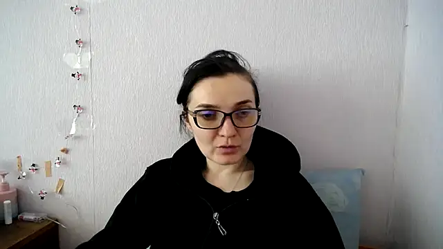 Shiny_gine's Live XXX Chat