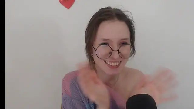 _Hanna_Moon_ Chat XXX in diretta