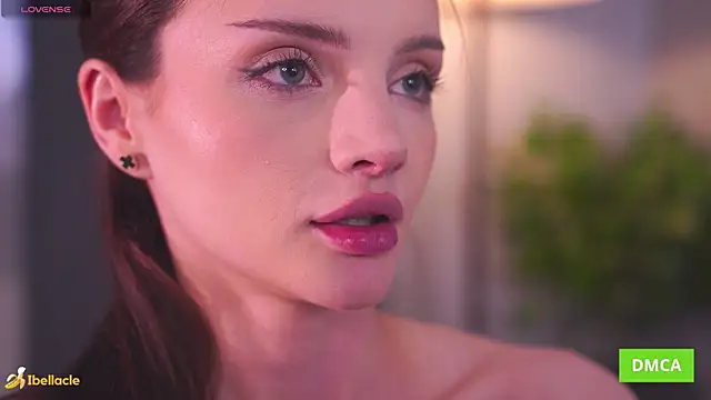 Show modela Bellacle na web-kameri