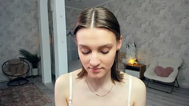 LianneBynon's Live XXX Chat