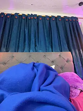 Chat +18 de Cleo_luna ao vivo