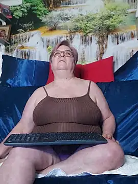 Chat XXX en directo de QueenPammy1