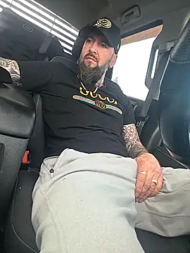 Beardedtattood's Live XXX Chat