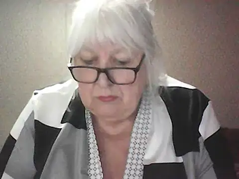 Alexia64231 live XXX chat