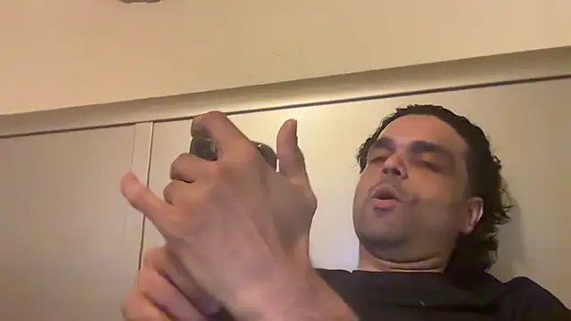 KungFuPanda001: διαδικτυακό σόου στην κάμερα