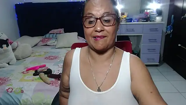 pervert_mommy_'s Live XXX Chat