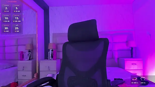 CarolineFyre Chat XXX in diretta