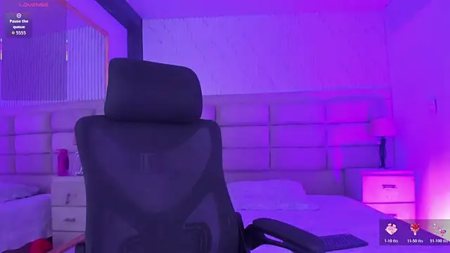 CarolineFyre: онлайн-секс-чат