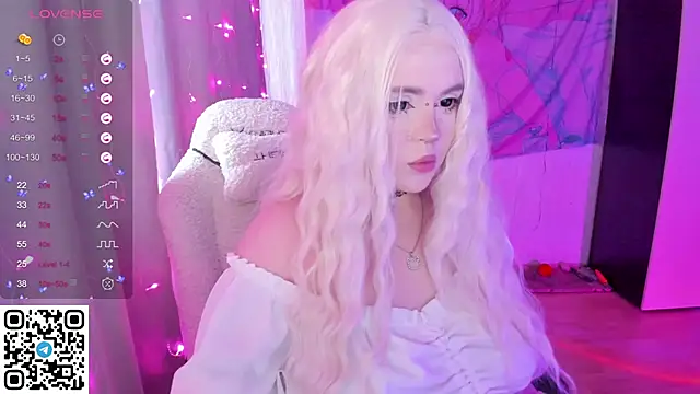 SelenaCute's Live XXX Chat