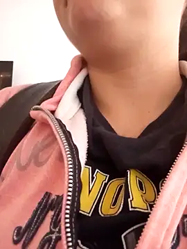 SabrinaVantress 即時 XXX 聊天