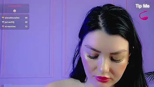 EvaBilss' Live XXX Chat