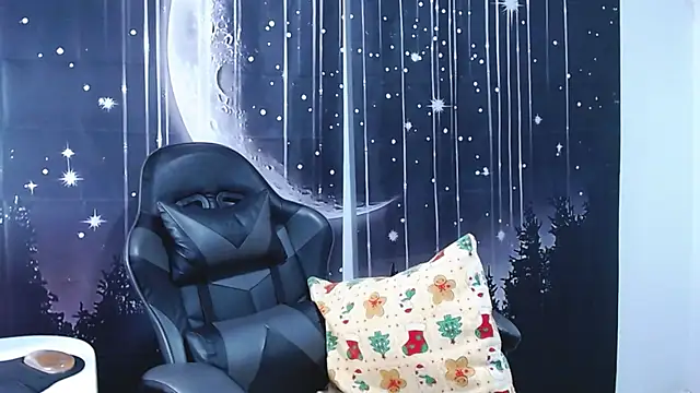 Hikaryfire's Live XXX Chat