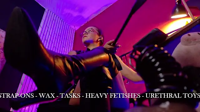 MistressSlut1のウェブカメラショー