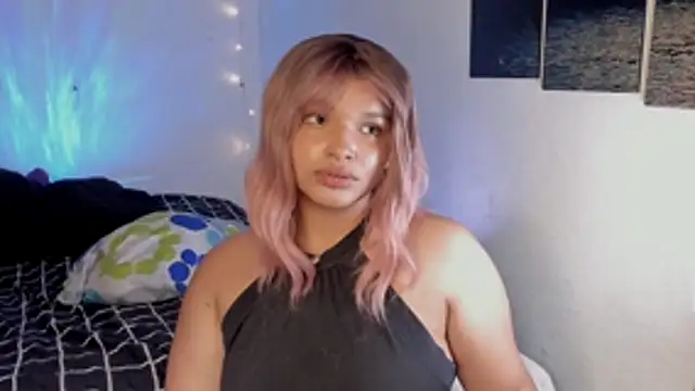 chloe_kisses' Live XXX Chat