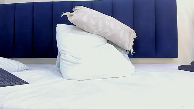 mayaevansmg live XXX chat