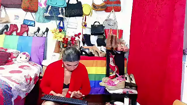 Show de Xiaraa26 na webcam