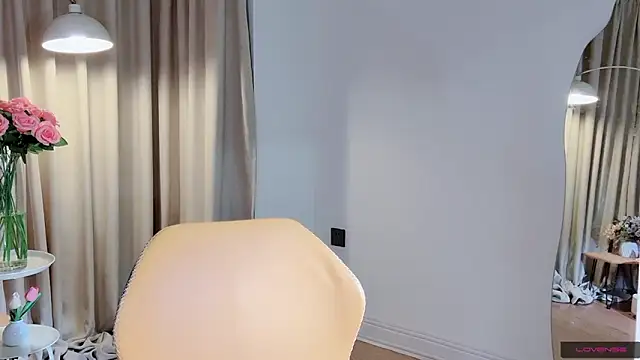 lvy-w – webcam-show