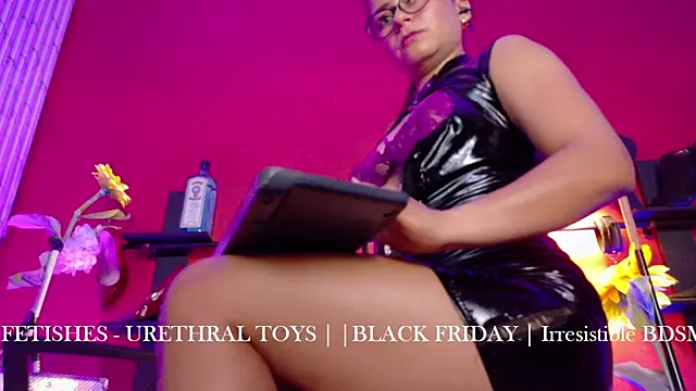 MistressSlut1: онлайн-секс-чат