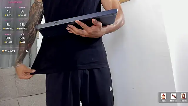 Mr_adrian webcam show