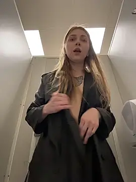 Sunny___Bunny Live XXX-chat