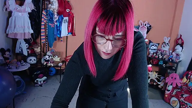 دردشة MissMiia2 الجنسية المباشرة