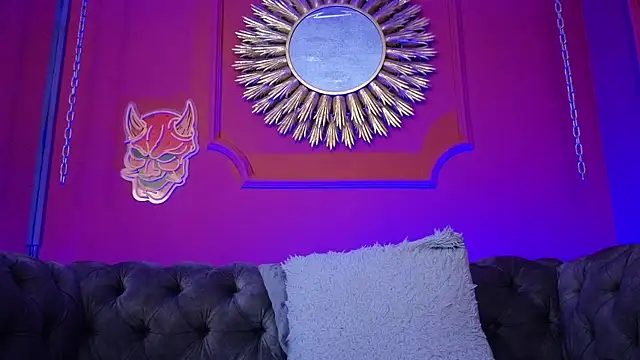 Julieta_Russell Obrolan Langsung XXX