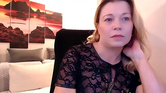 love-bionda Pertunjukan Webcam