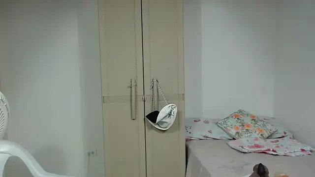 Agatha_browser's Live XXX Chat