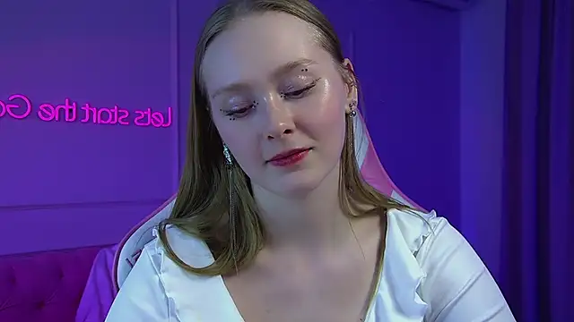 AgataFoxley 现场XXX聊天